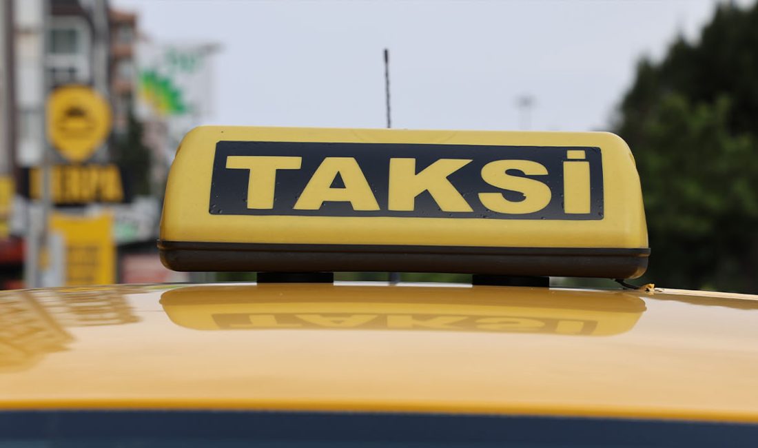 Kocaeli Büyükşehir Belediyesi, kent genelinde hizmet veren üç farklı taksi