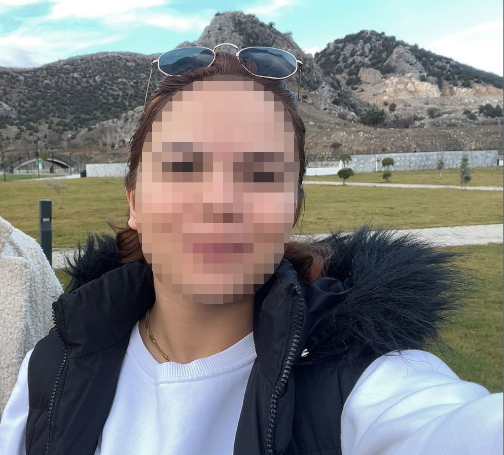 Yozgat’ın Çekerek ilçesinde, boşanma sürecindeki eşi tarafından bıçakla yaralanan bir
