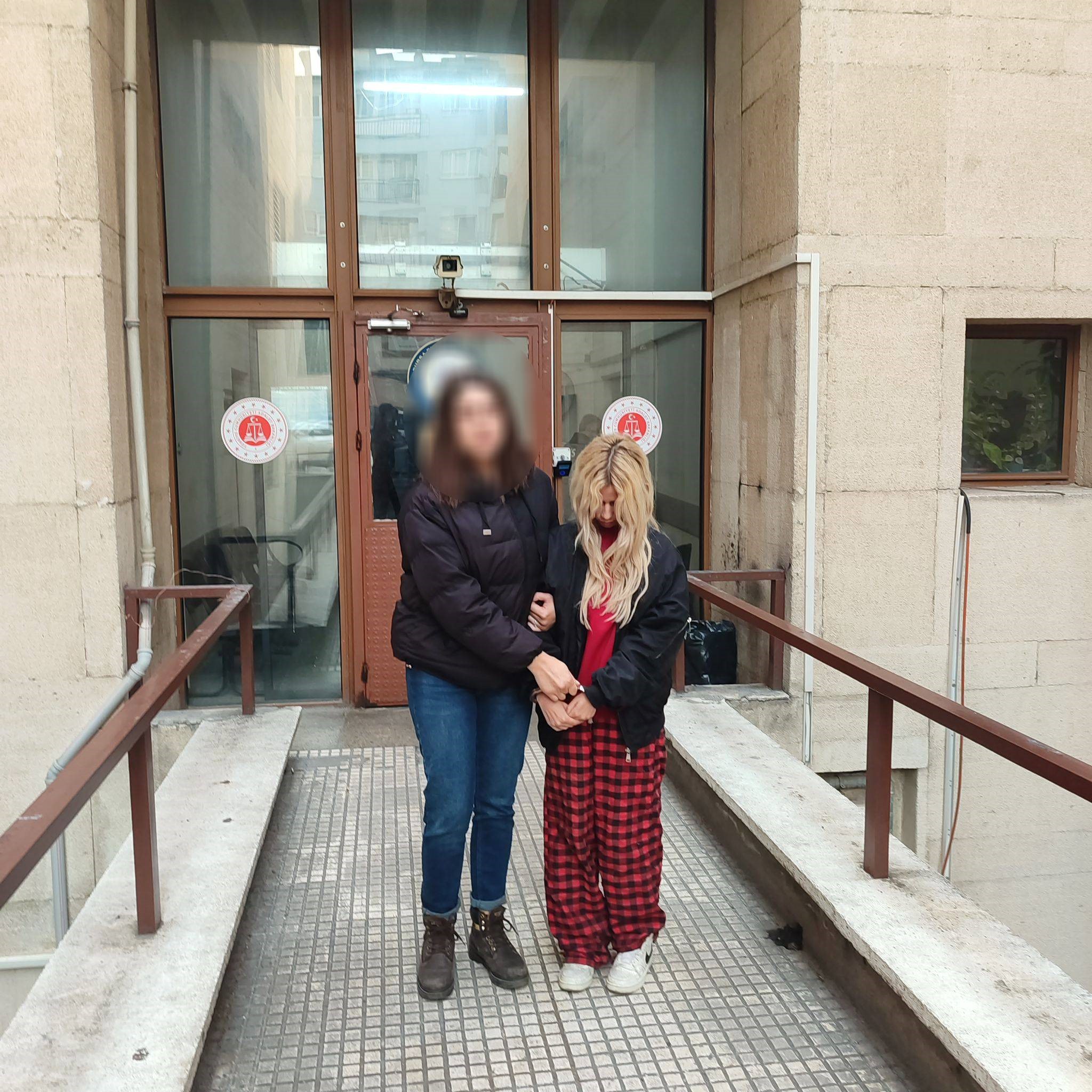 Bursa’da 20 yaşındaki hukuk öğrencisi E.A., sahte TOKİ sitesi üzerinden