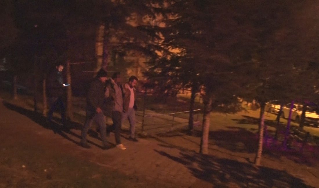 Kayseri’nin Melikgazi ilçesinde, iddiaya göre boşanma sürecinde olduğu eşi evi