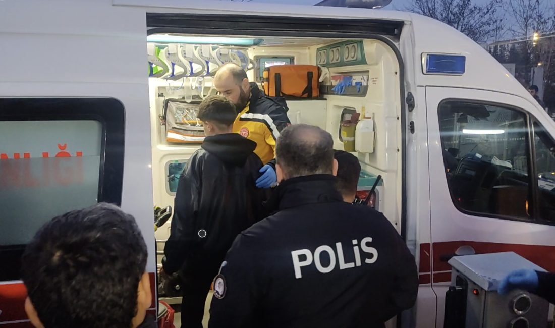 Eskişehir’in Vişnelik Mahallesi’nde liseliler arasında çıkan kavgada çok sayıda öğrenci