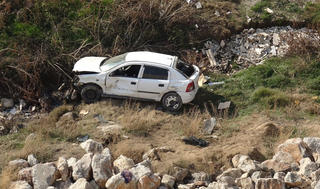 Malatya’nın Yeşilyurt ilçesinde bir otomobilin köprüden düşmesi sonucu 1 kişi