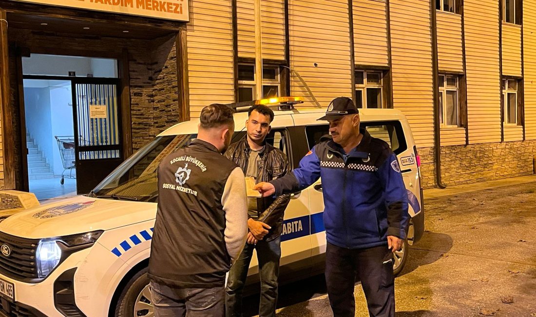 Kocaeli Büyükşehir Belediyesi Zabıta Dairesi Başkanlığı ekipleri, denetim görevlerinin yanı