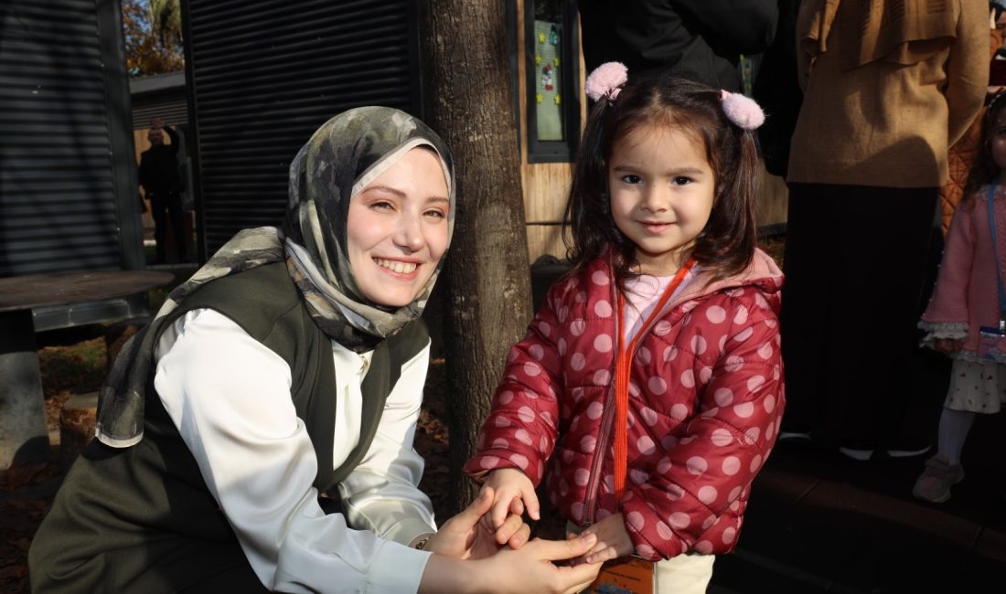 Kocaeli Büyükşehir Belediyesi Lokomotif Çocuk Köyü’nde görev yapan psikolog Büşra
