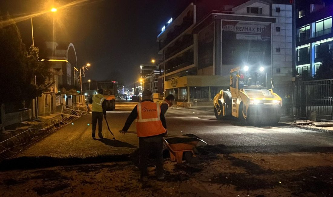 Kocaeli Büyükşehir Belediyesi, kentin farklı noktalarında çalışmalarını kesintisiz sürdürüyor. Trafik
