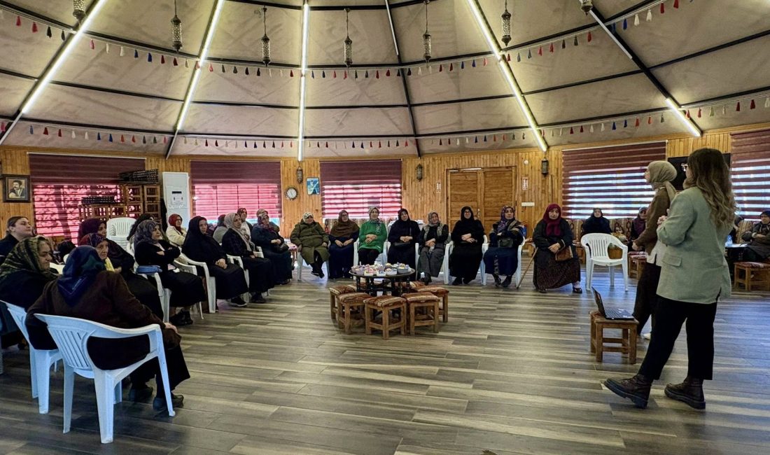 Körfez Belediyesi, kadınlara yönelik eğitimler kapsamında düzenlediği söyleşide mutlu evliliğin
