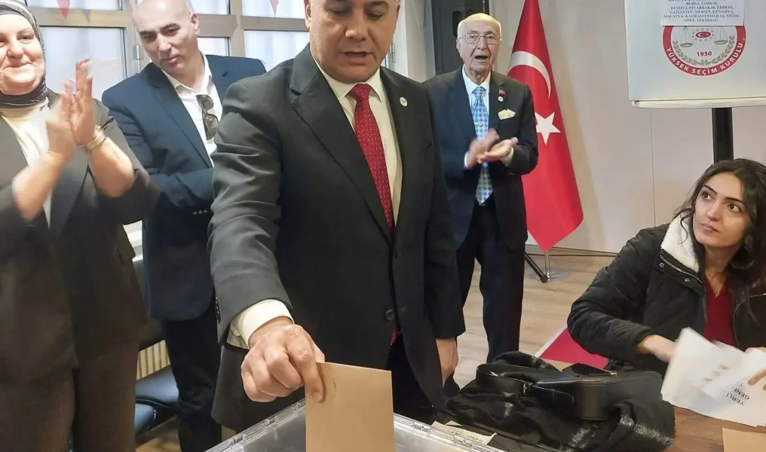 Yerli ve Milli Parti Genel Başkanı Teoman Mutlu, partisinin tarihi