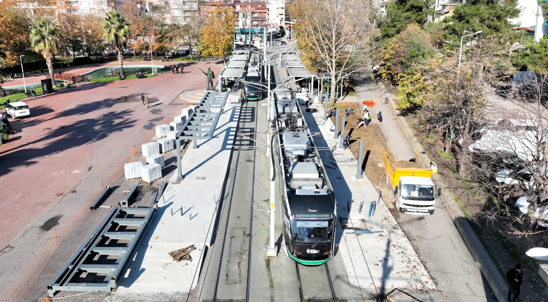 Raylı sistem ağıyla kent içi ulaşıma nefes aldıran Kocaeli Büyükşehir