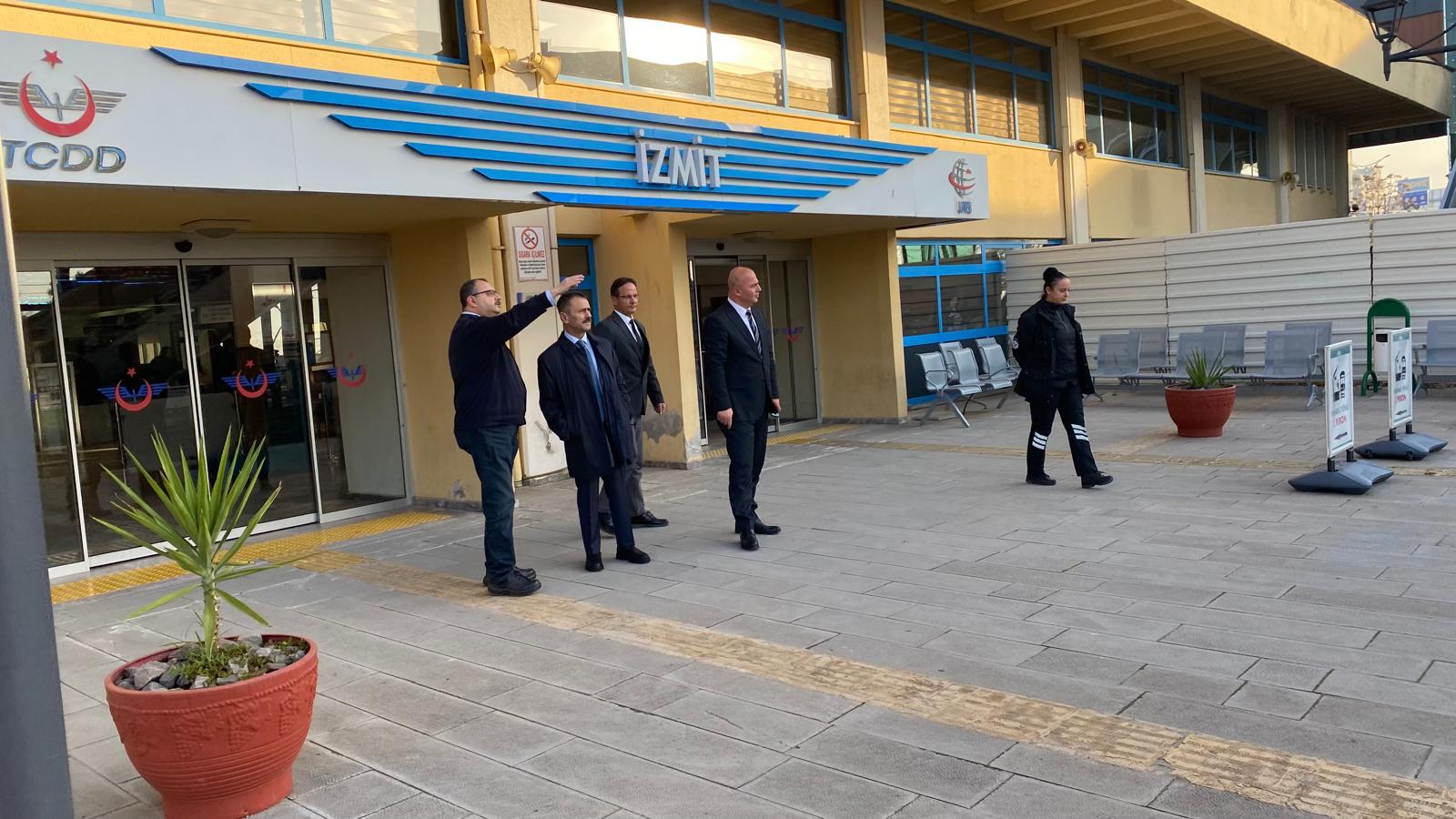 Kocaeli Valisi İlhami Aktaş, TCDD İzmit YHT Gar Müdürlüğü ve