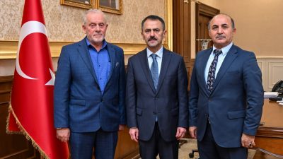 Aksa Camii Yaptırma ve Yaşatma Derneği Başkanı Hasan Ateşoğlu ile