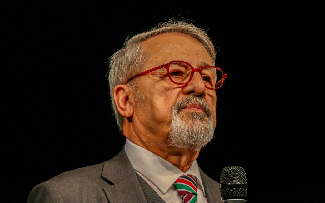 Son dönemde sarsıntıların azalmasının yanıltıcı olduğunu söyleyen Prof. Dr. Naci
