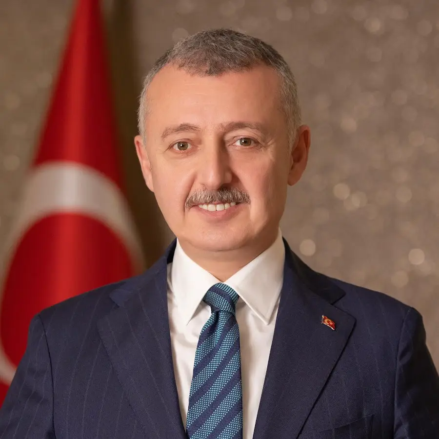 Gebze’de yaşanan bina çökmesiyle ilgili açıklamalarda bulunan Kocaeli Büyükşehir Belediye