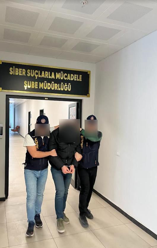 Dilovası’nda meydana gelen yangında hayatını kaybeden 6 kadının fotoğraflarını sosyal