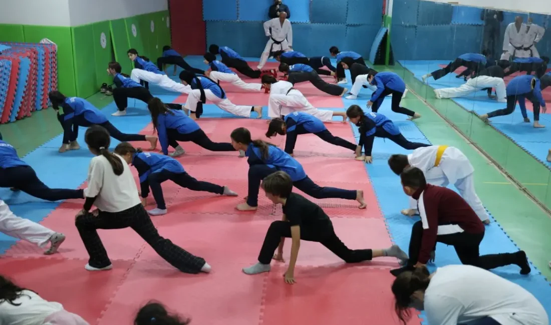 Kartepe Belediyesi’nin hayata geçirdiği Spor Okulları ile ilçede spora olan ilgiyi artırmaya