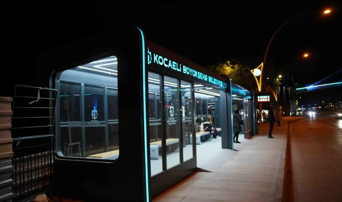 Kocaeli Büyükşehir Belediyesi, elektrik hattı bulunmayan otobüs duraklarını güneş enerjili