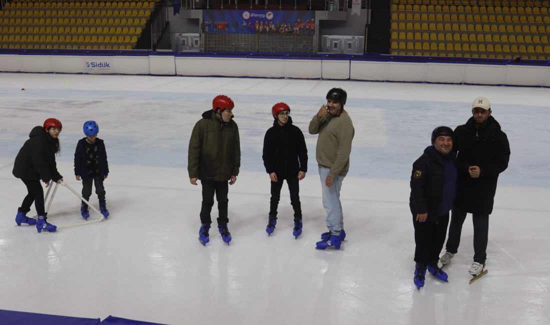İzmit Belediyesi Yaşam Destek Evi öğrencileri, Olimpik Buz Sporları Salonu’nda