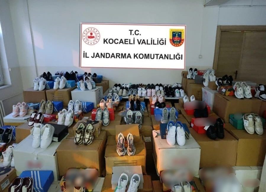 Kocaeli İl Jandarma Komutanlığı, kaçakçılık suçlarıyla mücadele kapsamında yürüttüğü çalışmalar