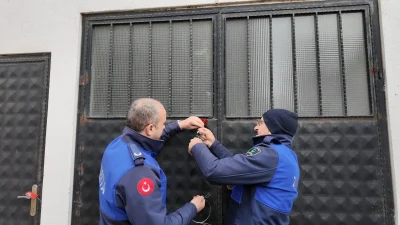 Çayırova Belediyesi Zabıta Müdürlüğü ekipleri ile İlçe Tarım Müdürlüğü ekipleri,