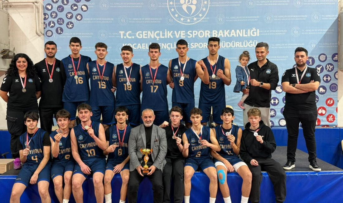 Çayırova Belediyesi Eğitim Spor Kulübü (ÇESK) U-18 Erkek Basketbol Takımı,