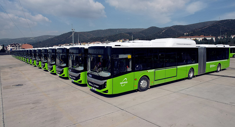 Kocaeli Büyükşehir Belediyesi Encümen toplantısında, trafik kurallarını ihlal eden toplu