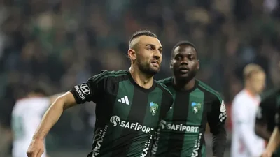 Kocaelispor sevgisinin sınır tanımadığını gösteren bir görüntü, sosyal medyada paylaşım