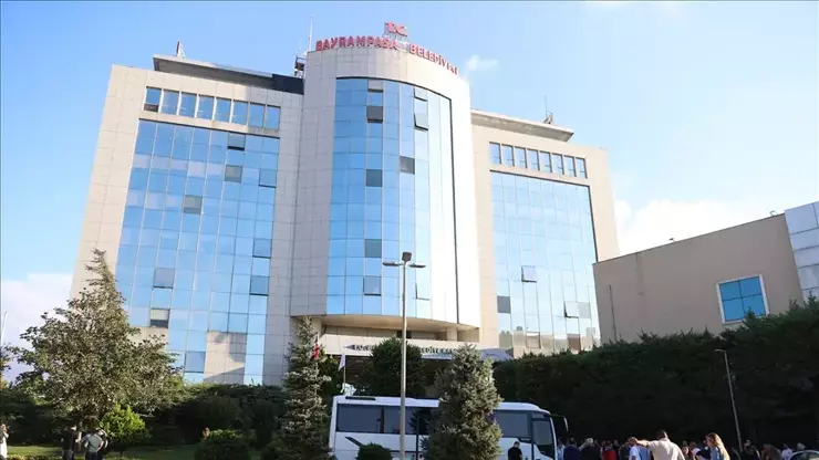 Bayrampaşa Belediyesi’ne yönelik yolsuzluk ve rüşvet soruşturması kapsamında 13 kişi