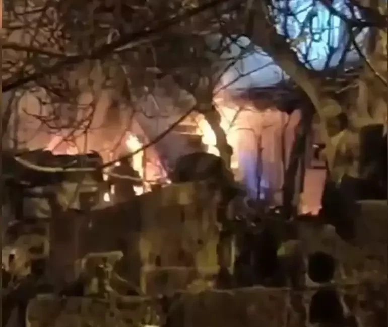 Eyüpsultan İslambey Mahallesi Bülbül Yuvası Sokak’ta sabah saat 07.00 sıralarında