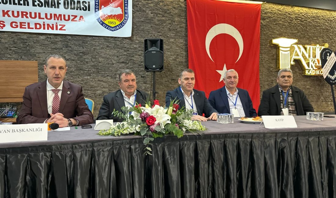 Kocaeli Şoförler ve Otomobilciler Esnaf Odası’nın olağan genel kurulunda, başkanlık