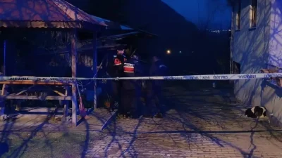 Ordu’nun Ulubey ilçesinde evinin yanındaki ahırda bıçaklı saldırıya uğrayan yaşlı