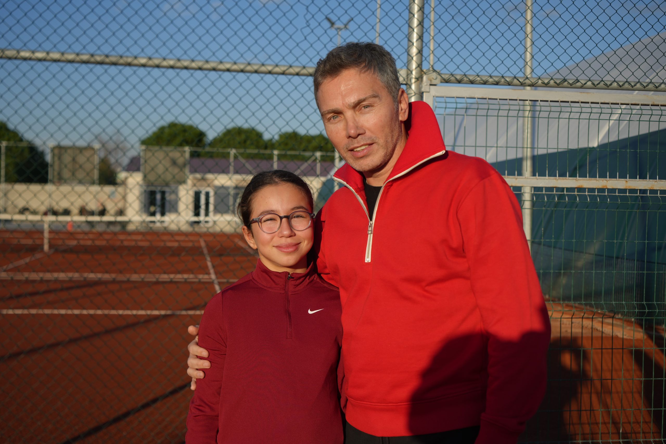 Kocaeli’de yaşayan 10 yaşındaki tenisçi Asya Kandemir, kendi yaş grubunun