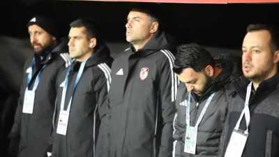 Ziraat Türkiye Kupası C Grubu’nda oynanan Kocaelispor–Gaziantep FK karşılaşmasında kırmızı