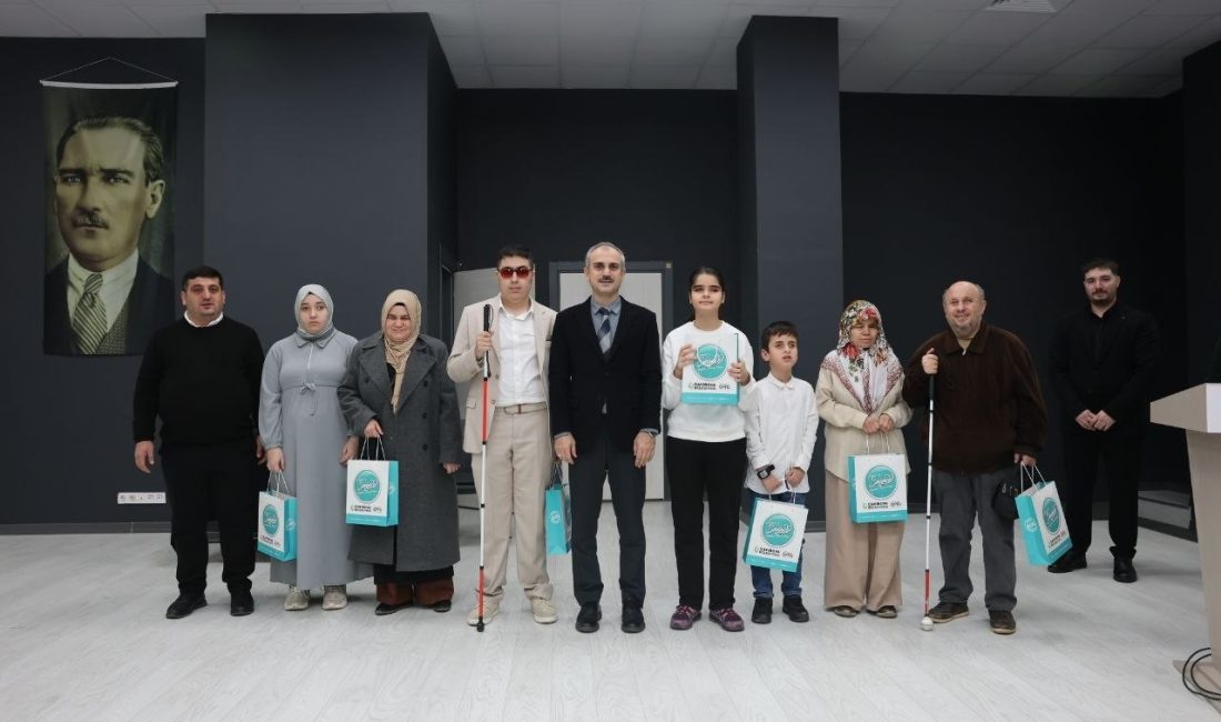 Çayırova Belediyesi tarafından Beyaz Baston Görme Engelliler Haftası dolayısıyla Fatma