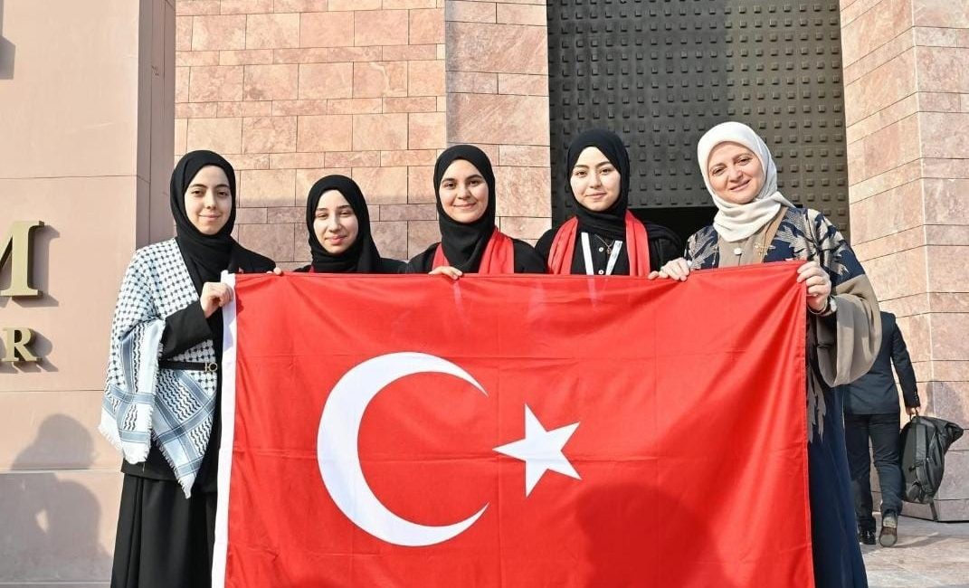 Kocaeli’nin İzmit ilçesindeki Mehmet Akif Ersoy Kız Anadolu İmam Hatip