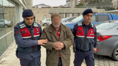 Samsun İlkadım’da iki kardeş arasında çıkan tartışma kavgaya dönüşürken, 71