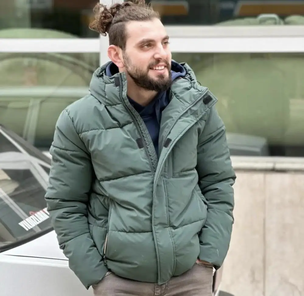 Samsun’un Tekkeköy ilçesi Kurtuluş Mahallesi’nde önceki gece evinde rahatsızlanan genç