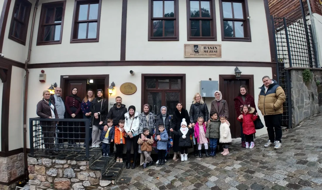 Kocaeli Büyükşehir Belediyesi’ne bağlı Lokomotif Çocuk Köyü’nde eğitim gören minikler,