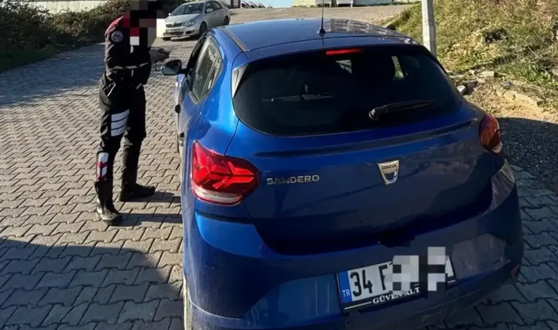 Kocaeli Emniyet Müdürlüğü ekipleri tarafından Dilovası ilçesinde okul ve çevrelerinde
