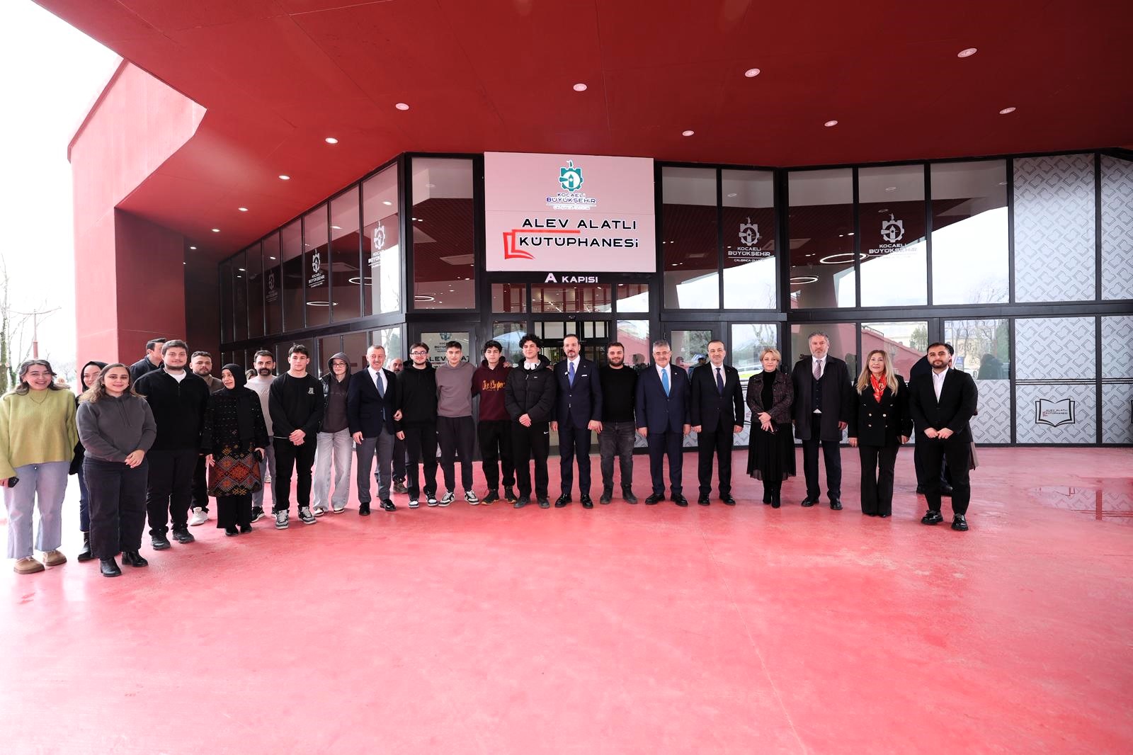 AK Parti Genel Başkan Yardımcısı Prof. Dr. Kürşad Zorlu, İzmit