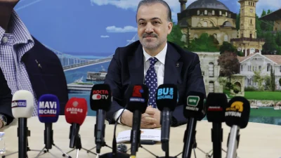 AK Parti Kocaeli İl Başkanı Şahin Talus, olağan basın toplantısında