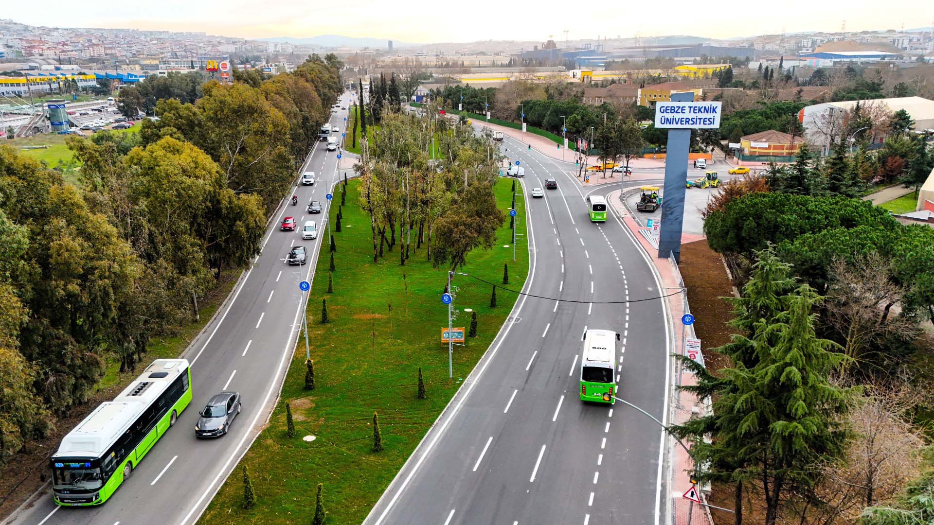 Kocaeli Büyükşehir Belediyesi, Gebze Teknik Üniversitesi (GTÜ) Kavşağı’ndaki düzenleme çalışmalarını