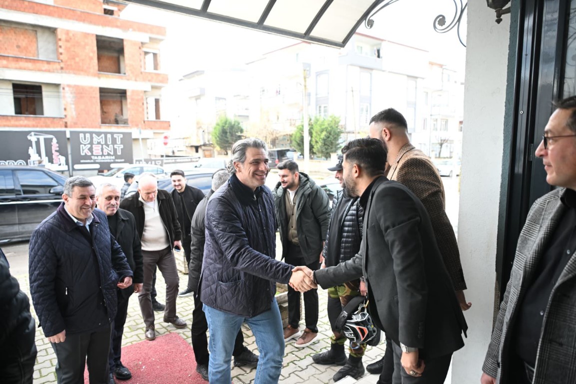 Kartepe Belediye Başkanı Mustafa Kocaman, Kartepe Ağrılılar Derneği tarafından düzenlenen