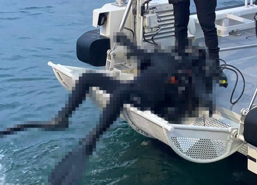 Kocaeli'nin Başiskele ilçesinde, balıkçılar tarafından denizde bulunan dalgıç cesediyle ilgili
