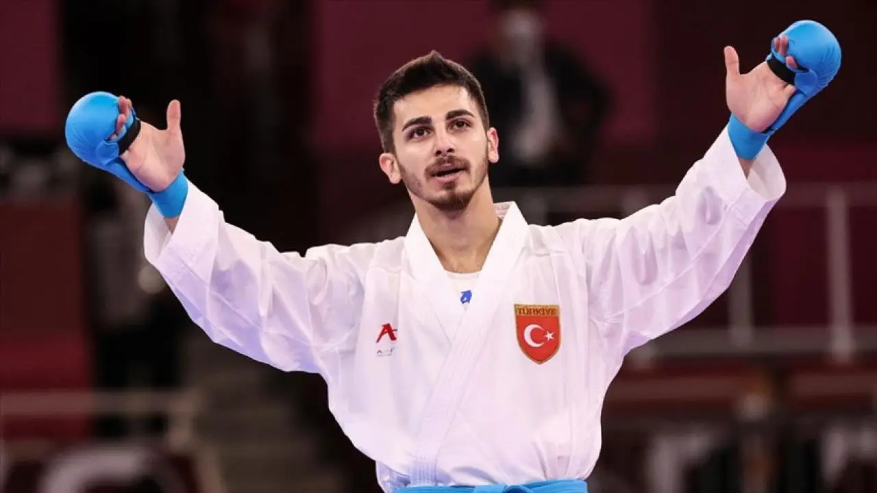 Kocaelili milli karateci Eray Şamdan, aktif sporculuk kariyerini noktaladı. Şamdan,