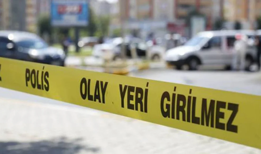 Kocaeli Kartepe’de bir depoda çalışan yabancı uyruklu işçi, yaklaşık 12