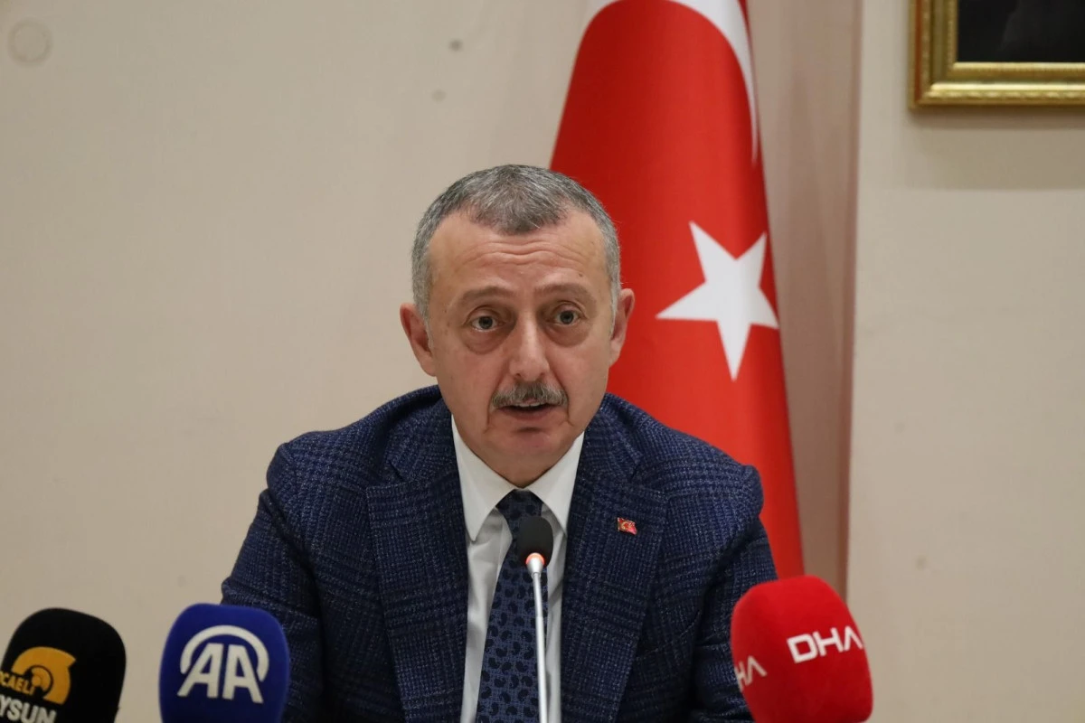 Kocaeli Büyükşehir Belediye Başkanı Tahir Büyükakın, 10 Ocak Çalışan Gazeteciler