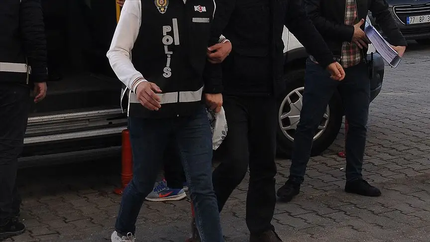 Kocaeli İl Emniyet Müdürlüğü ekiplerince aranan şahısların yakalanmasına yönelik yürütülen