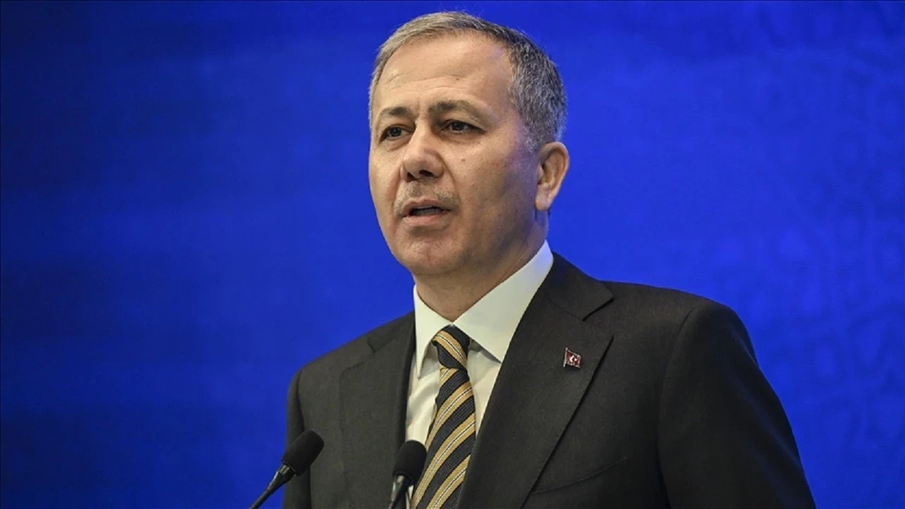 Nusaybin–Kamışlı sınır hattında terör örgütü yanlılarının Türk bayrağına yönelik gerçekleştirdiği