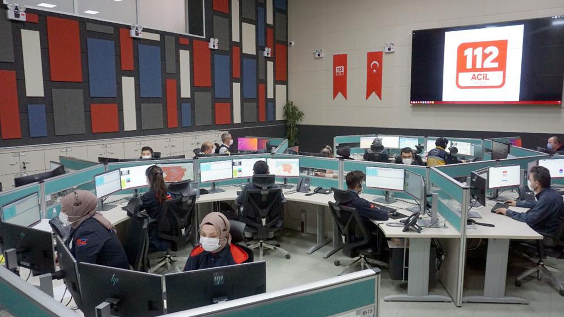 Muğla’da Sevgililer Günü’nde 112 Acil Çağrı Merkezi’ni arayarak mutluluğunu paylaşmak