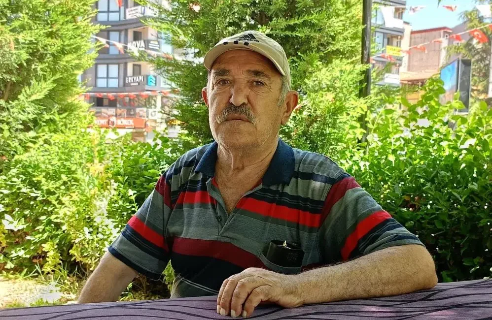 Denizli’nin Acıpayam ilçesinde yalnız yaşayan işitme engelli adamın, yakınlarının iki