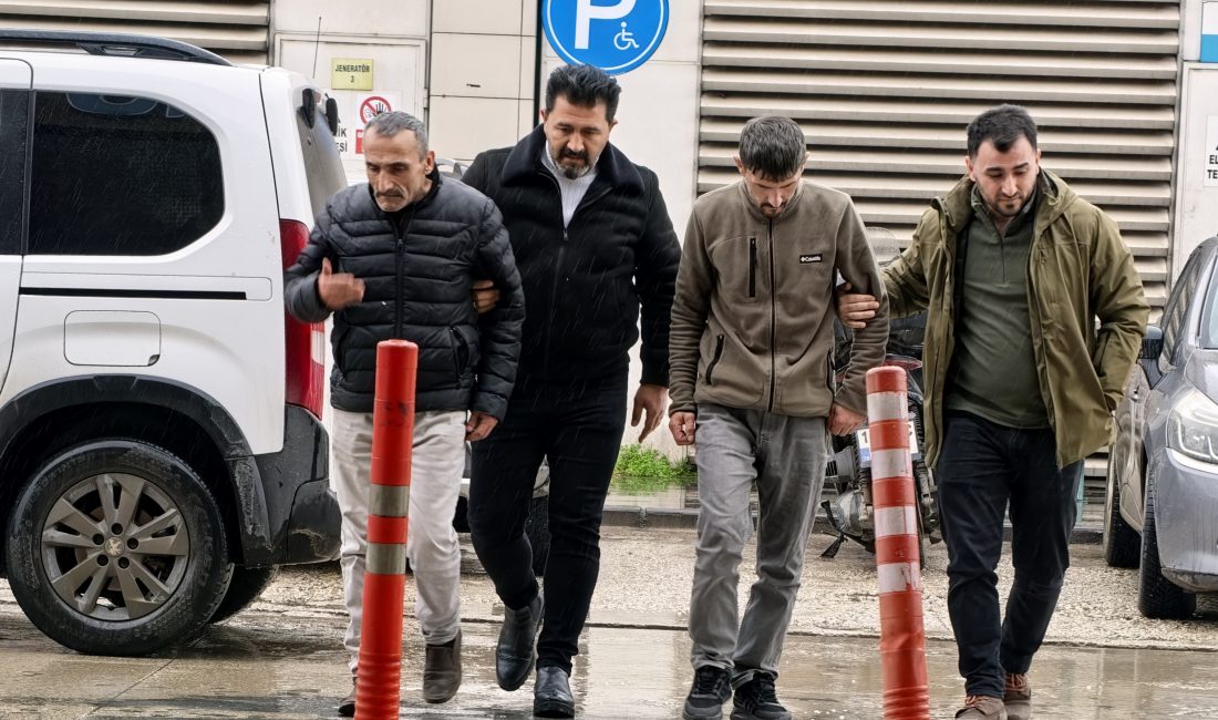 Bursa'nın İnegöl ilçesinde çıkan kavgada alkol aldığı arkadaşını fırça sapıyla